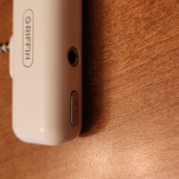 Griffin iTalk voice recorder for iPod with speaker - Picture 4 of 6